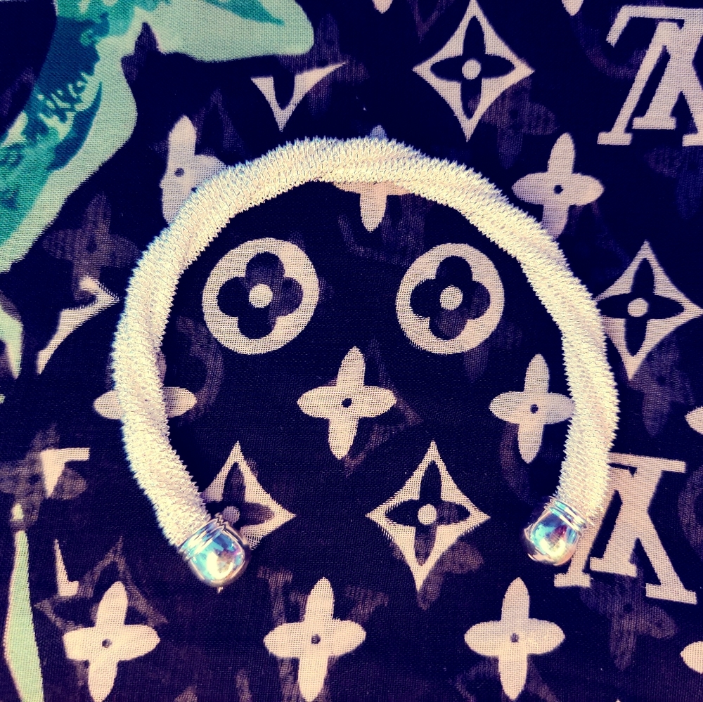 💎 White Garden Bracelet 💎